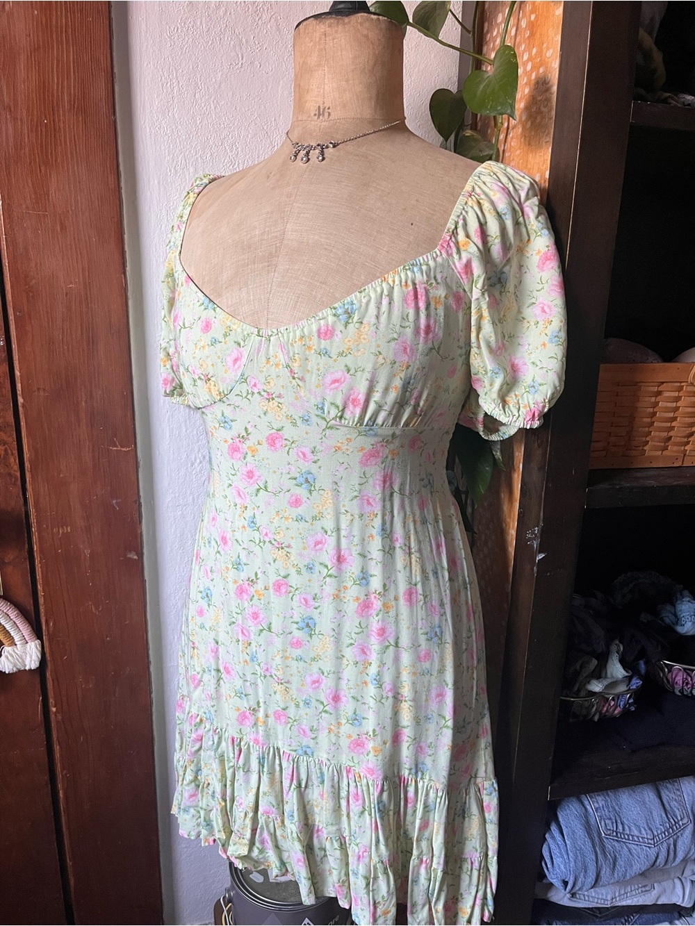 Forever 21 Light Mint Floral Puff-Sleeve Mini Dress